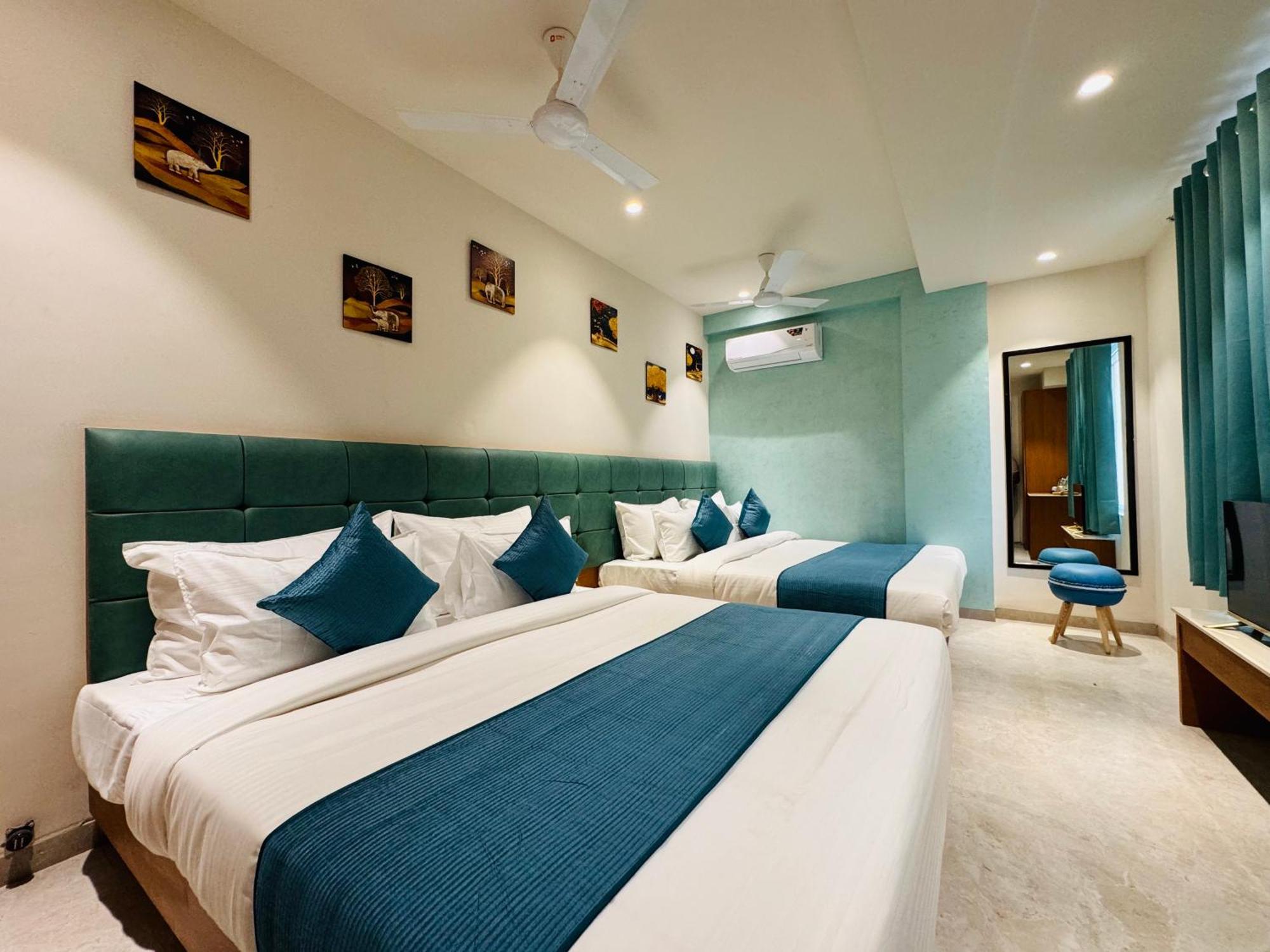 Hotel Rudhav Palace Ujjain Exterior foto